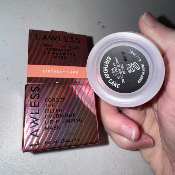 Lawless Forget The Filler Overnight Lip Plumping Mask - Picture 8 of 9